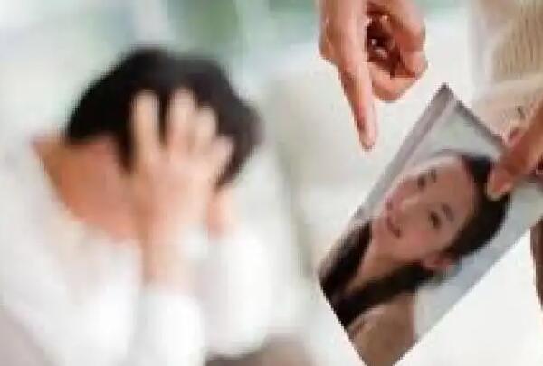 军人外遇出轨怎么离婚?军人外遇出轨怎么离婚?