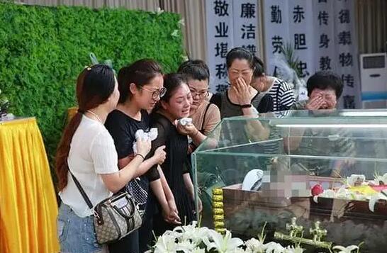 因公殉职赔偿标准2022 因公殉职给家属发的津贴有多少?