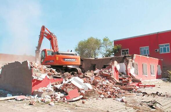 2022年政府强制拆迁违法吗?遭遇强制拆迁应该怎么办?