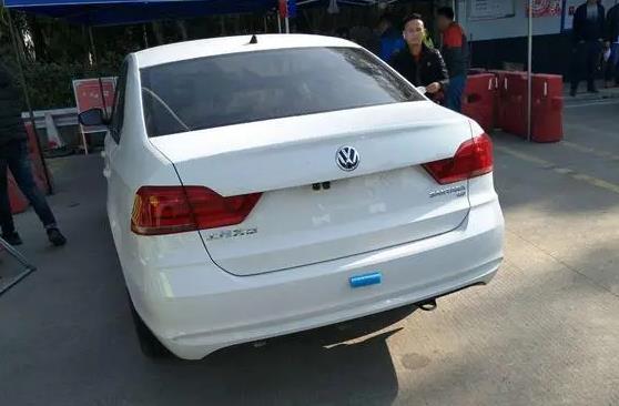 无牌车子上路出车祸谁负责?无牌车祸是不是无牌车方全责?