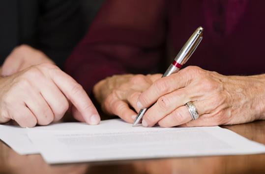 公证遗嘱和最后遗嘱哪个有效?遗嘱须是遗嘱人的真实意思吗?