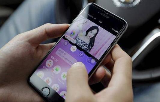 被诱导直播间刷礼物被骗怎么办?诱导他人刷直播礼物是否犯罪?