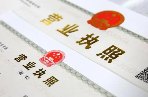 法人占30股东占70谁的权力大一些?