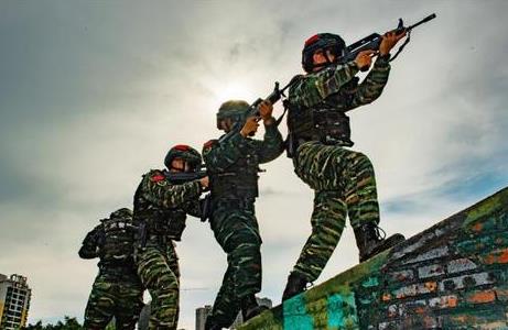 中华人民共和国人民武装警察法修订