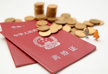婚后买房老人出钱离婚怎么分?属于共同财产吗?
