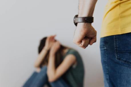家庭暴力与离婚：财产分割问题解答