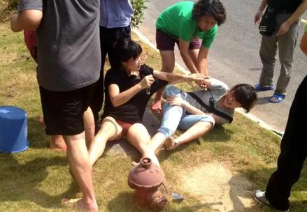 打架轻微伤拖得越久越好吗