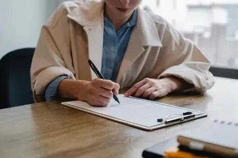 无期限合同被辞退赔偿标准2025最新