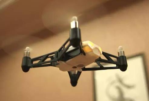 使用无人机偷拍他人隐私犯法吗?