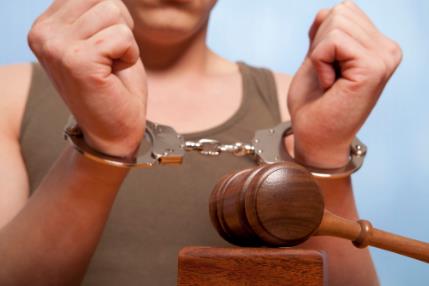 逮捕通知书下来了多久判刑?
