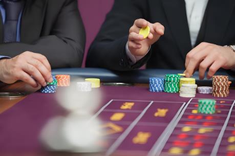 为他人提供赌博场所该怎么定罪?