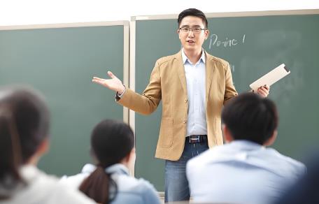 2025年代理教师工资待遇最新规定